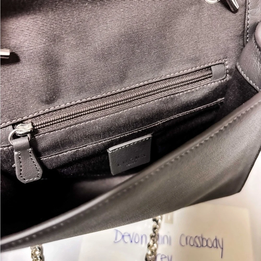 NEW - LUANA Italy “Devon Mini Crossbody” Grey Silver Studded Chain Leather Purse - Picture 3 of 5